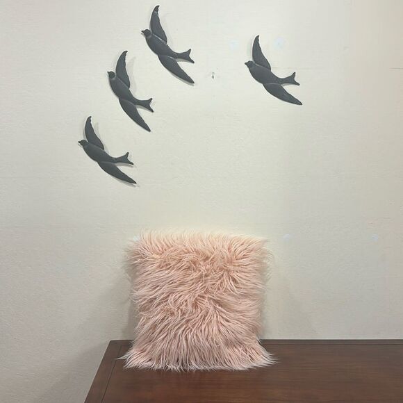 Phantoscope Peach Pink Faux Fur Pillow Cover & Insert ~ 18" X 18" - Picture 1 of 4